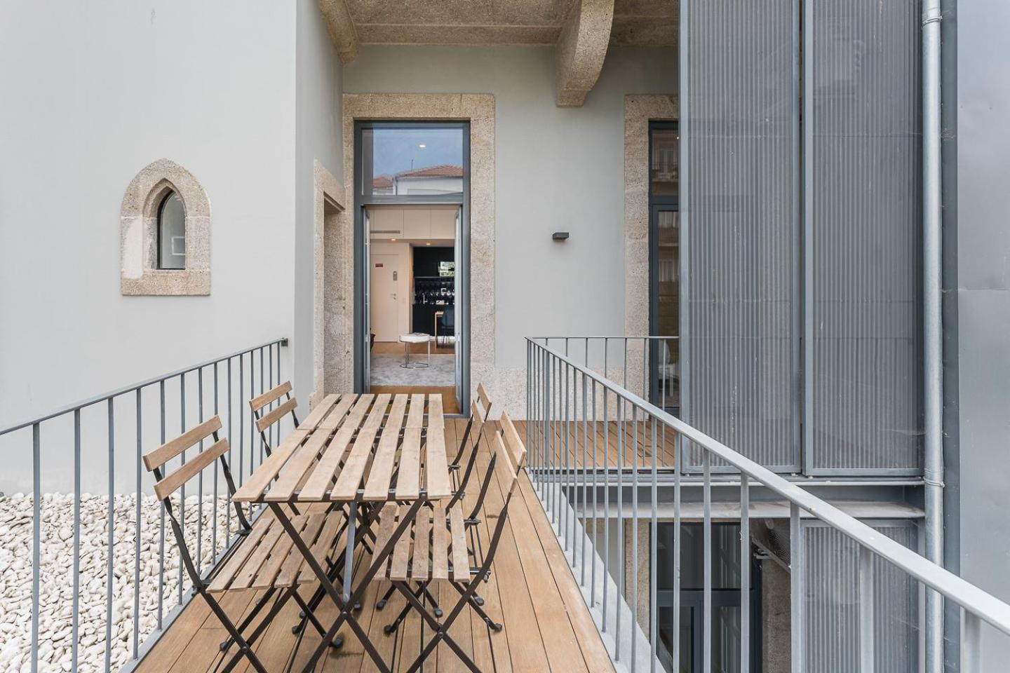Mompilher Apartments Порто Екстериор снимка