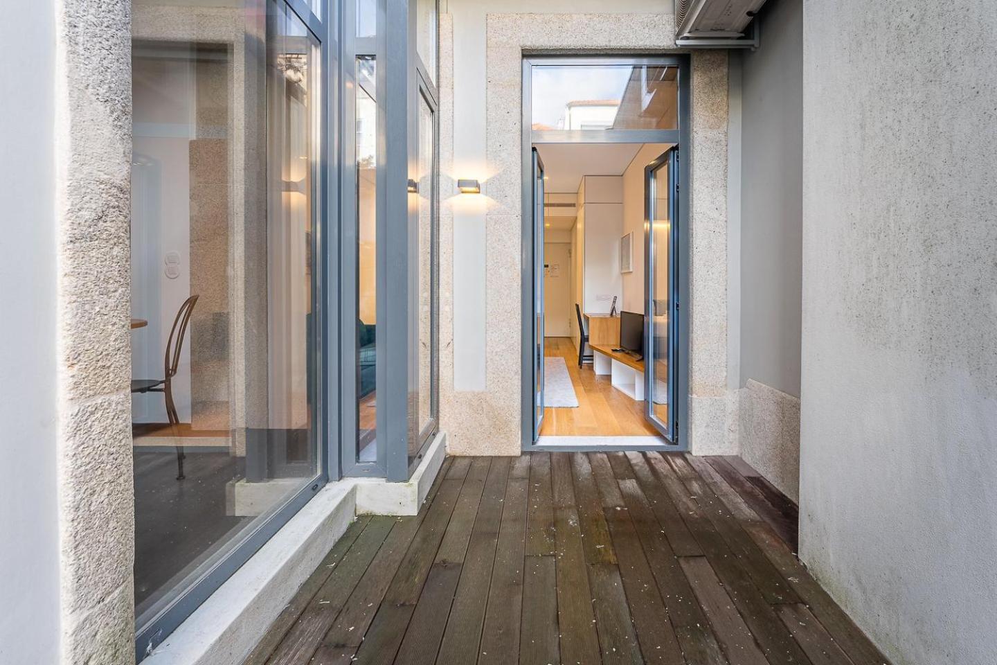 Mompilher Apartments Порто Екстериор снимка